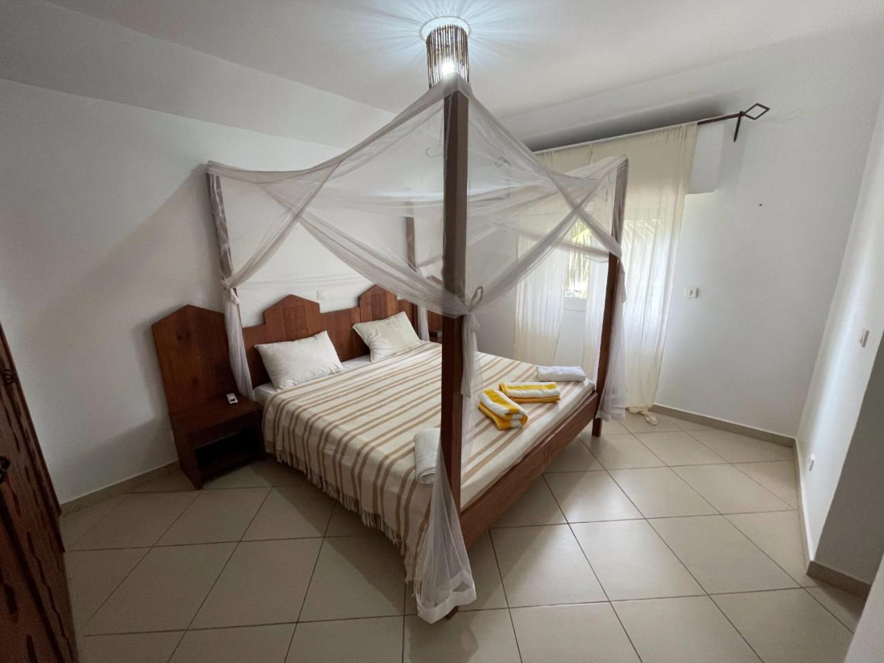 Agence Adjana Resort - Residence Du Port 3 Sali Tap Exterior photo